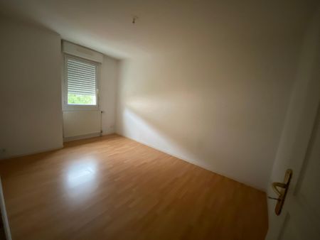 Location Appartement 3 pièces 73m² VALENCE 26000 - Photo 3