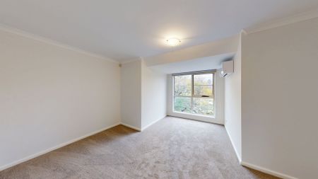 Your Royal Parade Townhouse Awaits – Fresh, Bright & Beautiful - Photo 3