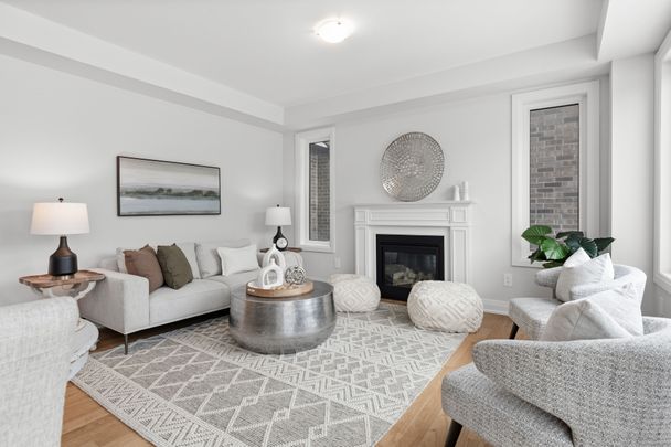 For Lease - 47 Corley Street, Kawartha Lakes, Ontario - Photo 1