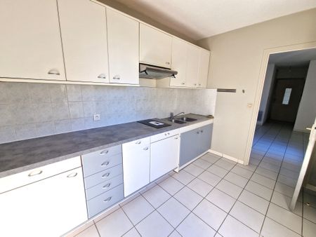 Location Appartement 2 pièces 52m² MONTELIMAR 26200 - Photo 3