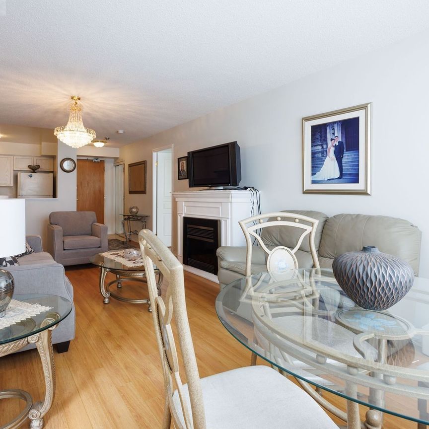 For Lease - 29 Northern Heights Drive Unit# 209, Richmond Hill, Ontario - Photo 1