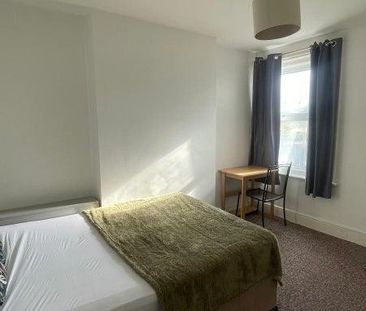 6 bedroom house of multiple occupation to rent - Photo 6