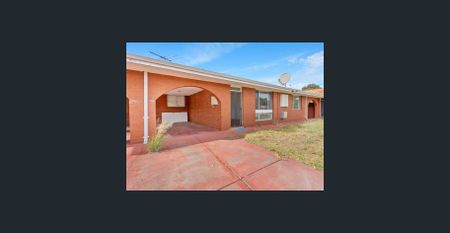 “Neat two-bedroom abode in the heart of town.” - Photo 4