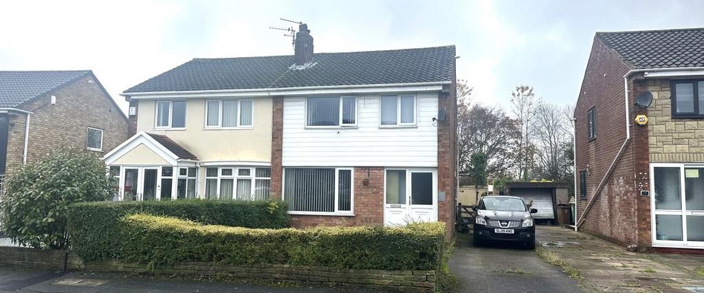 3 bedroom semi-detached house to rent - Photo 1