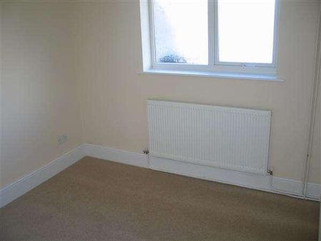 Robey Drive, Eastwood, Nottingham, NG16 - Photo 2