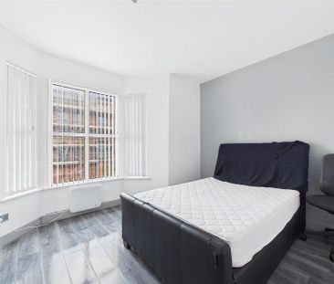 3 bedroom apartment to rent - Photo 2