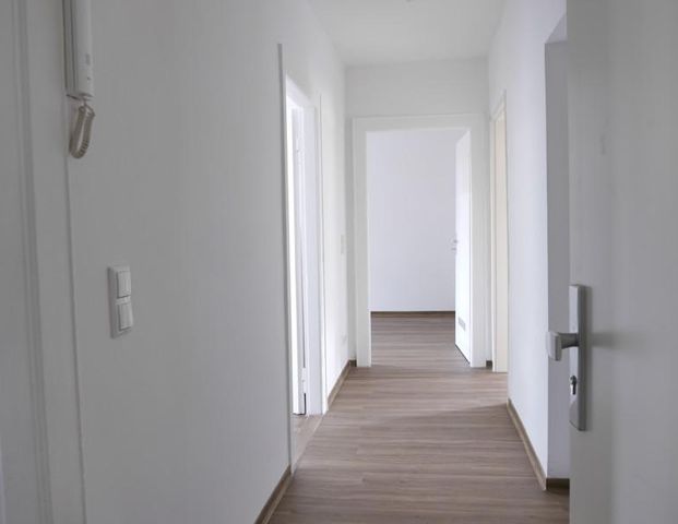 ﻿Schöne 2-Zimmer-Wohnung mit Tageslichtbad und Balkon in Hanau zu vermieten - Foto 1