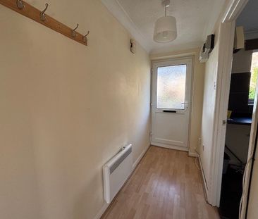 2 bedroom semi-detached to rent Haselmere Close, Bury St Edmunds - Photo 3