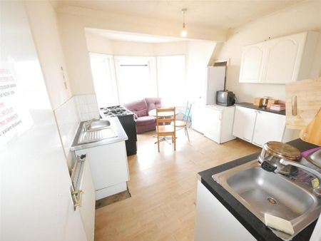 9 bedroom house share to rent - Photo 3