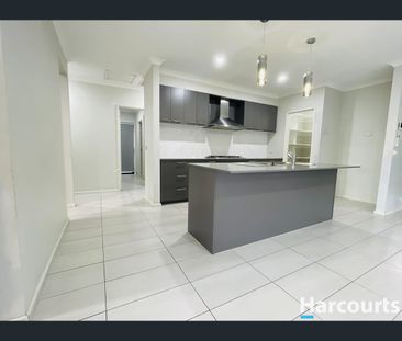 7 Mcallister Drive, Cranbourne East, Vic 3977 - Photo 6