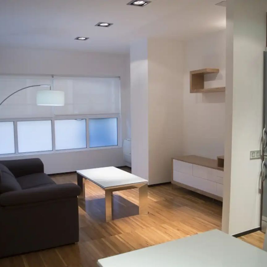Apartamento de alquiler en La Catedral - Foto 1