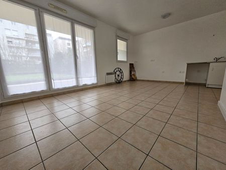 Location appartement 3 pièces, 63.77m², Cergy - Photo 2