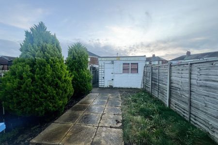 Brooklands Road - Photo 2