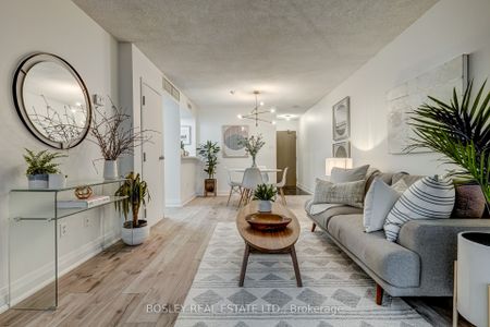 1001 Bay Street #1808 - Photo 4