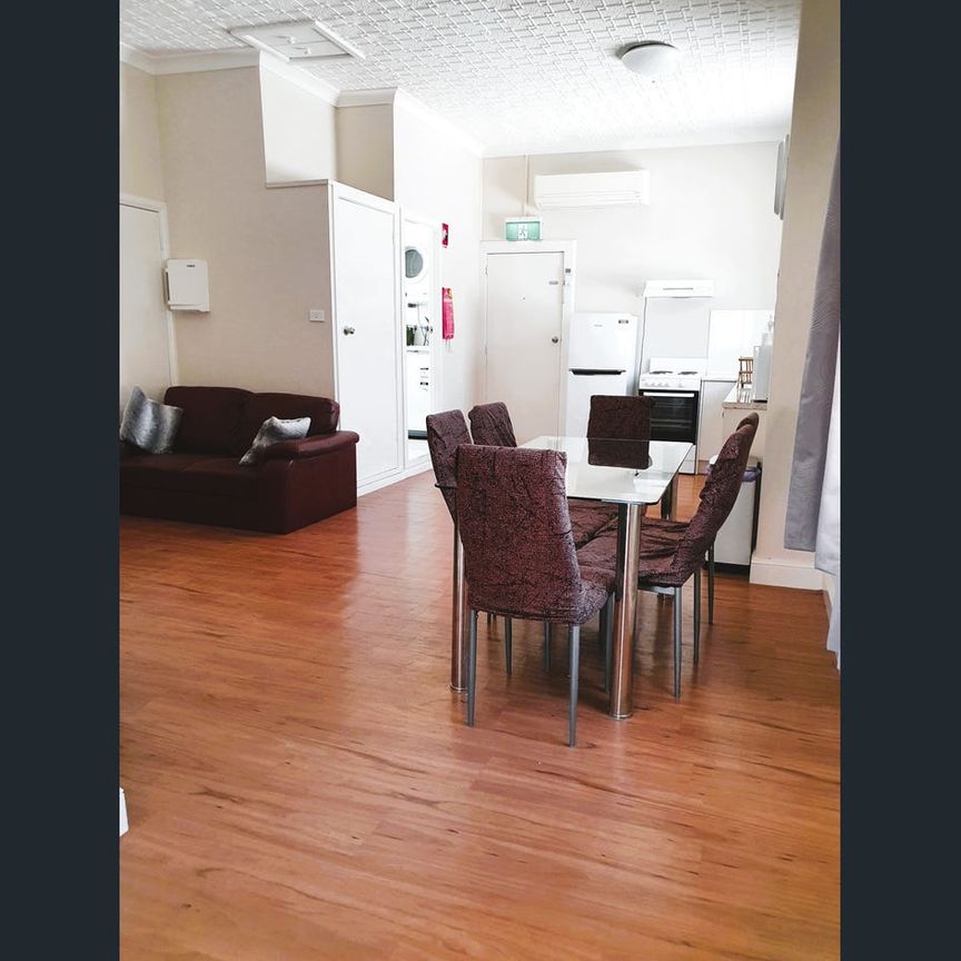 CARELLES APARTMENT - Fully Self Contained - Photo 1