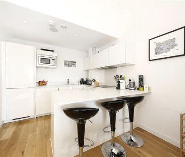 3 bedroom flat to rent - Photo 6