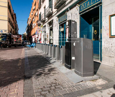 Studio with balcony in the heart of Malasaña - University - Photo 1