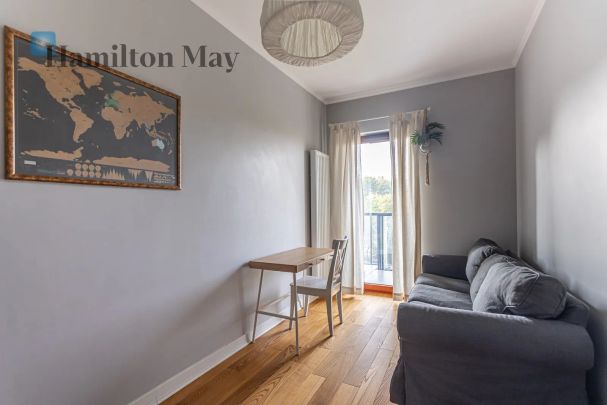 Apartament z dużym tarasem i pięknym widokiem na park na Sadybie - Zdjęcie 1