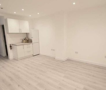 Bolton Road, BL8 - Photo 4