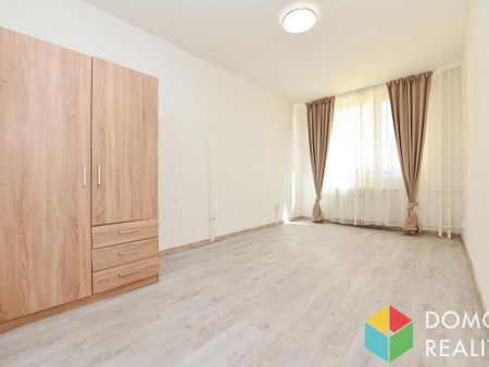 Pronájem bytu 3+1 78 m2 - Fotografie 4