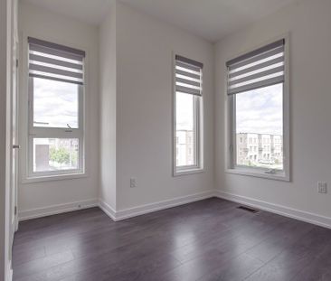 For Lease - 178 Wheat Boom Drive, Oakville, Ontario - Photo 6