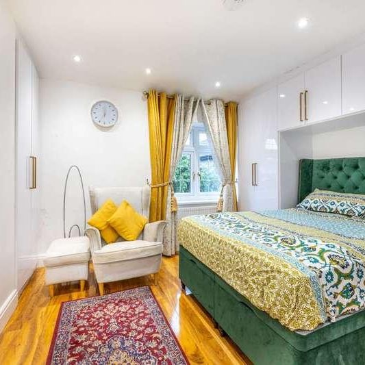 Lincoln Road, Plaistow, E13 - Photo 1