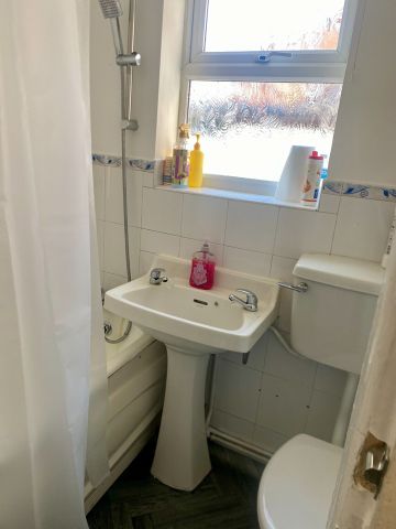 2 Bed Terraced House, Enfield Road, CV2 - Photo 5