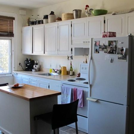 Beau logement 4 1/2 à louer ! - Photo 4