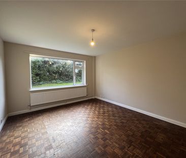 The Vicarage, Wombridge Road - Photo 6