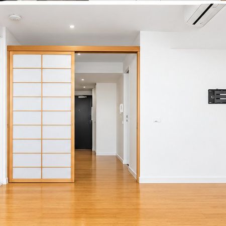 2/110 Maribyrnong Road, Moonee Ponds VIC 3039 - Photo 3