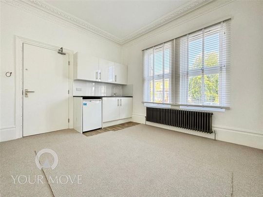 1 bedroom in a house share to rent - Photo 1