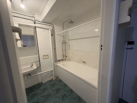 Ground Level unit located in the valley - Photo 3