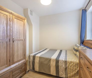 Flat to rent - Gifford House, Greenwich, SE10 - Photo 6