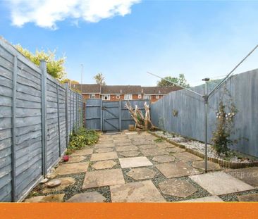 2 bedroom terraced house to rent - Photo 4