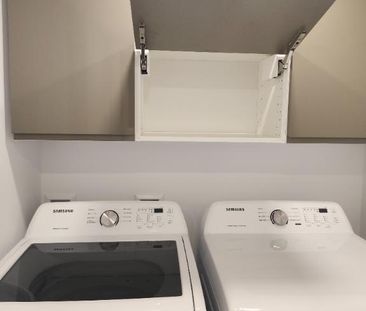 3 1/5 complètement rénové avec électroménagers à Chomedey - Photo 1