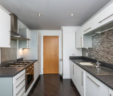 Flat E, 11 Mackie Place, AB32 6AN, Westhill - Photo 6