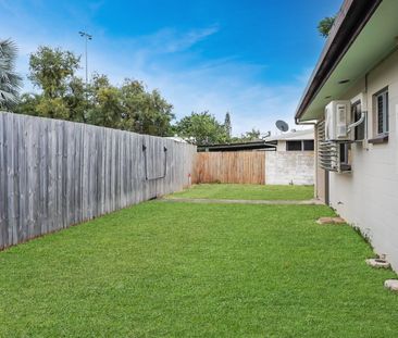 Comfortable Coastal Living in Trinity Beach! - Photo 4