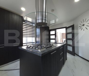 Confort Modern și Facturi Zero: Vilă Unică cu Vitraje Mar - Fotografie 6