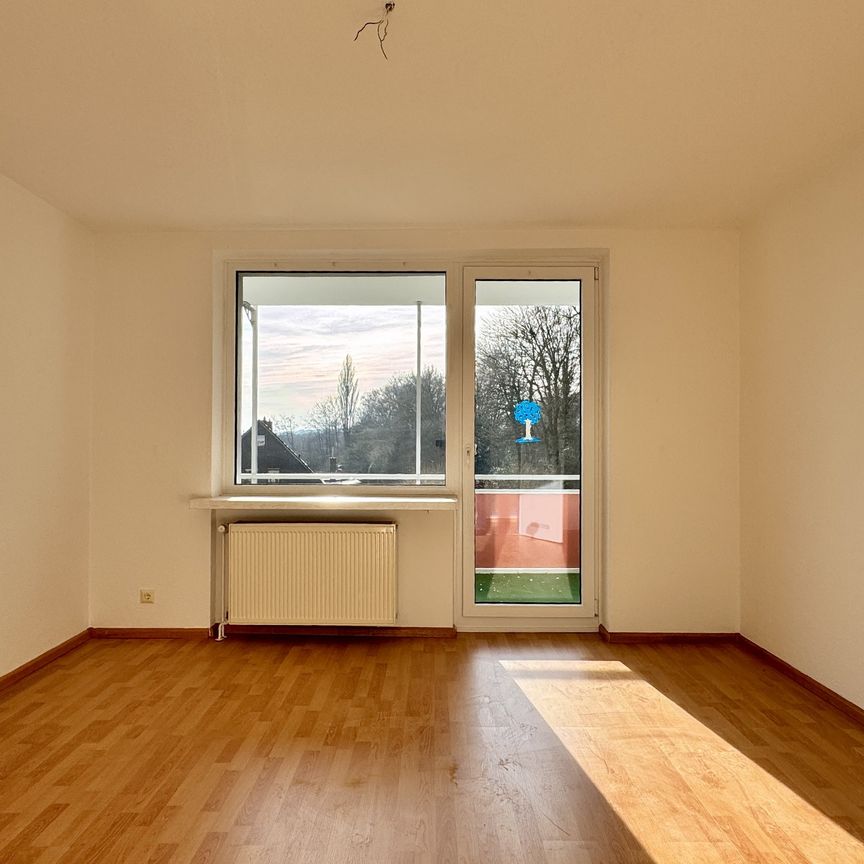 3-Zimmer-Balkonwohnung mit idealer Raumaufteilung in toller Lage von Oberbarmen, Nähe Nordpark! - Photo 1
