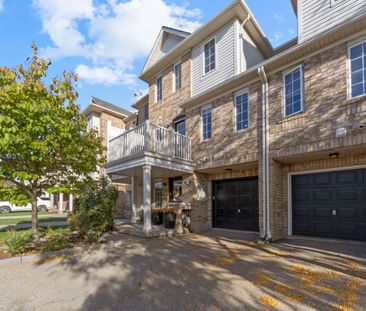 For Lease - 3113 Stornoway Circle, Oakville, Ontario - Photo 3
