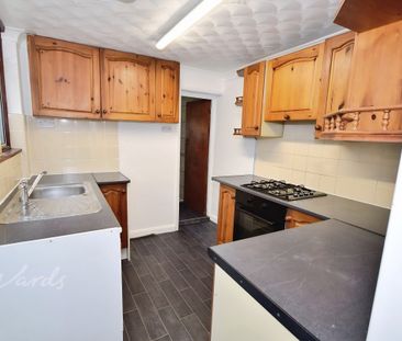 4 bedroom terraced house to rent - Photo 6