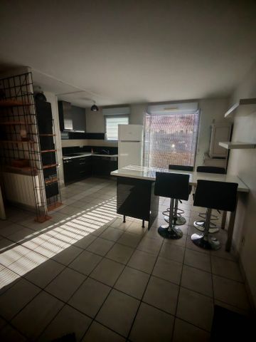 Location Appartement 2 pièces 48m² BEGLES 33130 - Photo 2