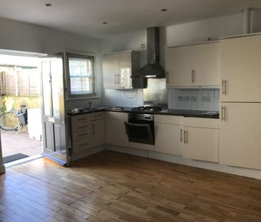 1 Bed Flat, Sunderland Road, SE23 - Photo 2