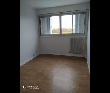 Location Appartement 3 pièces 63 m² Le Blanc - Photo 3