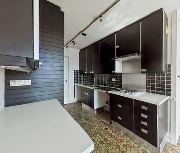 Location Appartement 3 pièces 79m² VALENCE 26000 - Photo 4