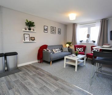 Studio to rent - Photo 3