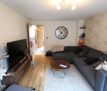 3 bedroom terraced house to rent - Photo 4