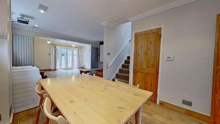3 bedroom detached house to rent - Photo 4