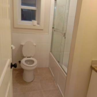 2 bedroom basement for rent - Photo 4