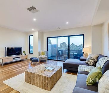 Near New Family home sure to impress you - come and inspect this we... - Photo 1